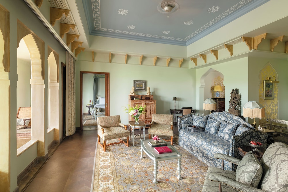Raffles Jaipur 78/93