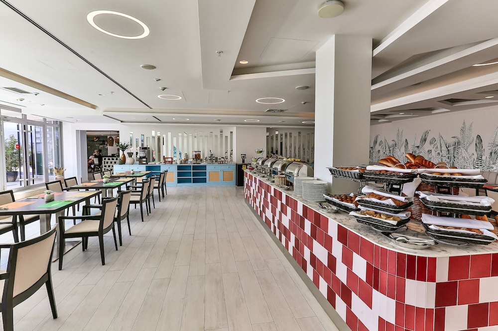 Hotel TQ Plaza Budva 33/47