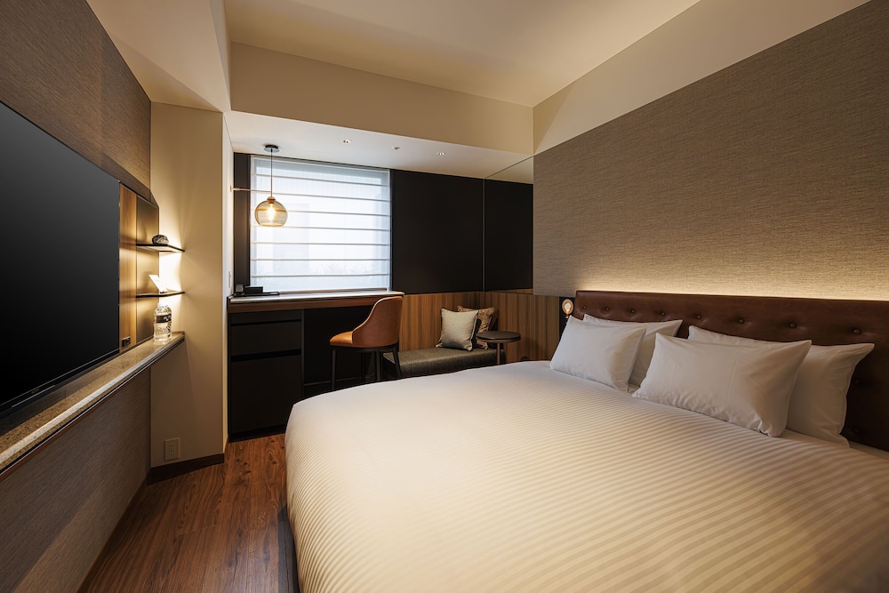 STANDARD, KING BED