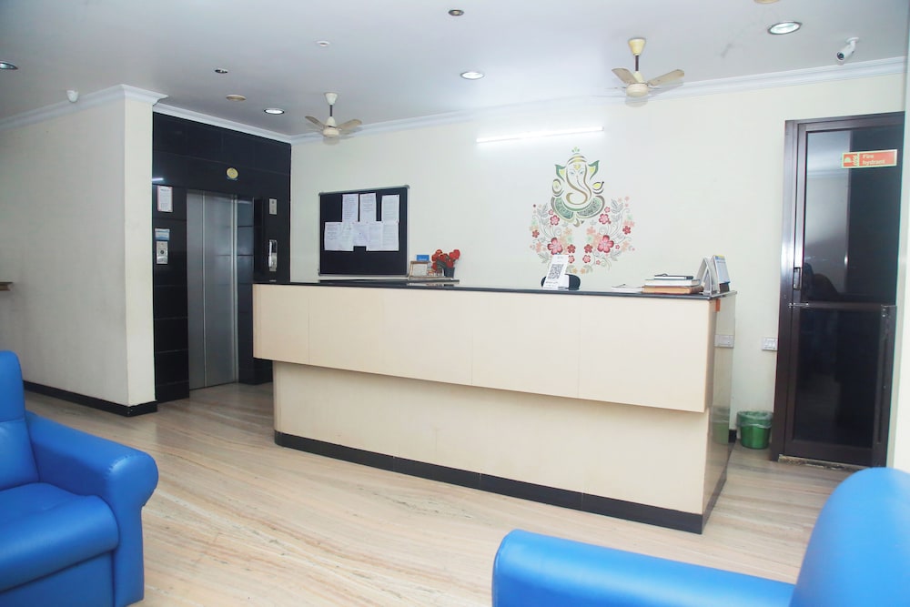Hotel Srinivas 8/65