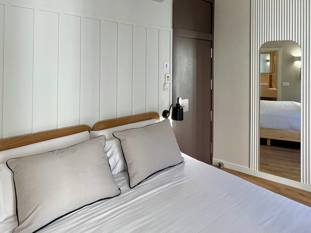 RENOVATED, COMFORT, DOUBLE BED