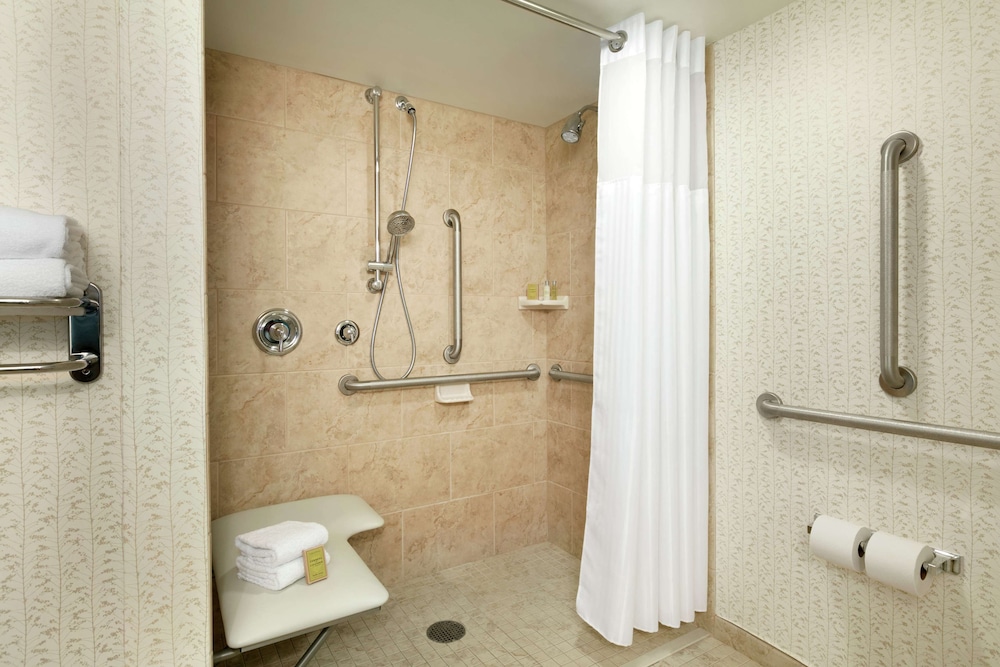 Doubletree Resort By Hilton Lancaster 23/62