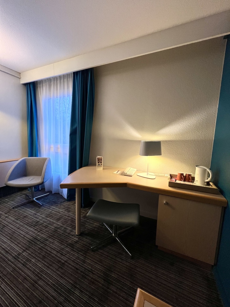 Mercure Chateau De Fontainebleau 50/76