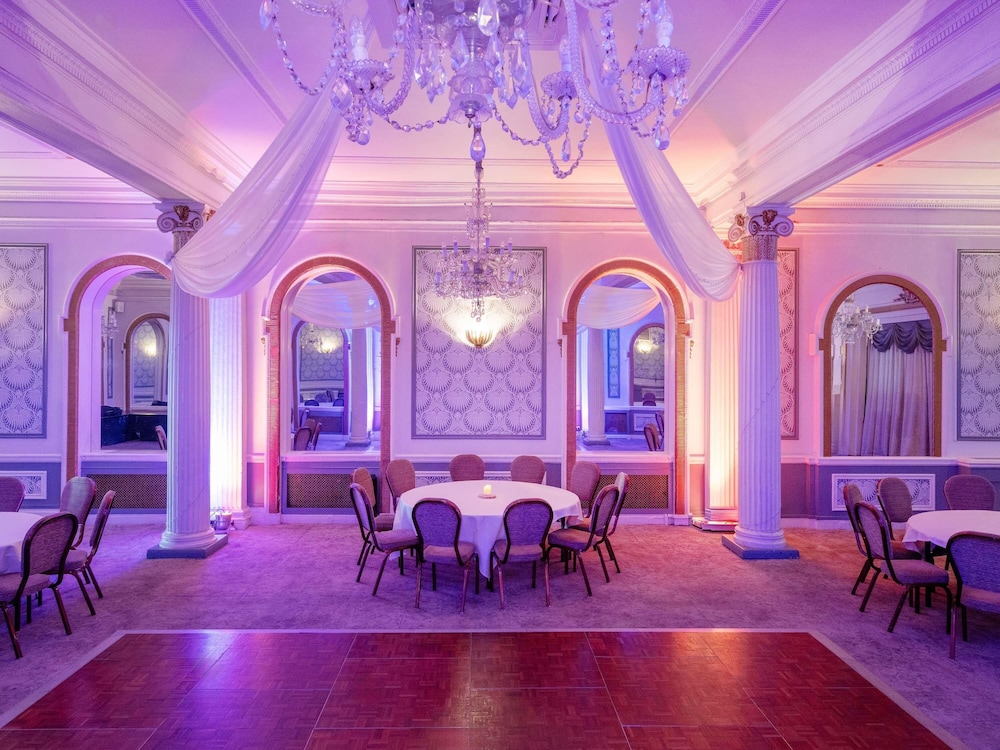 Mercure Brighton Seafront Hotel 23/47