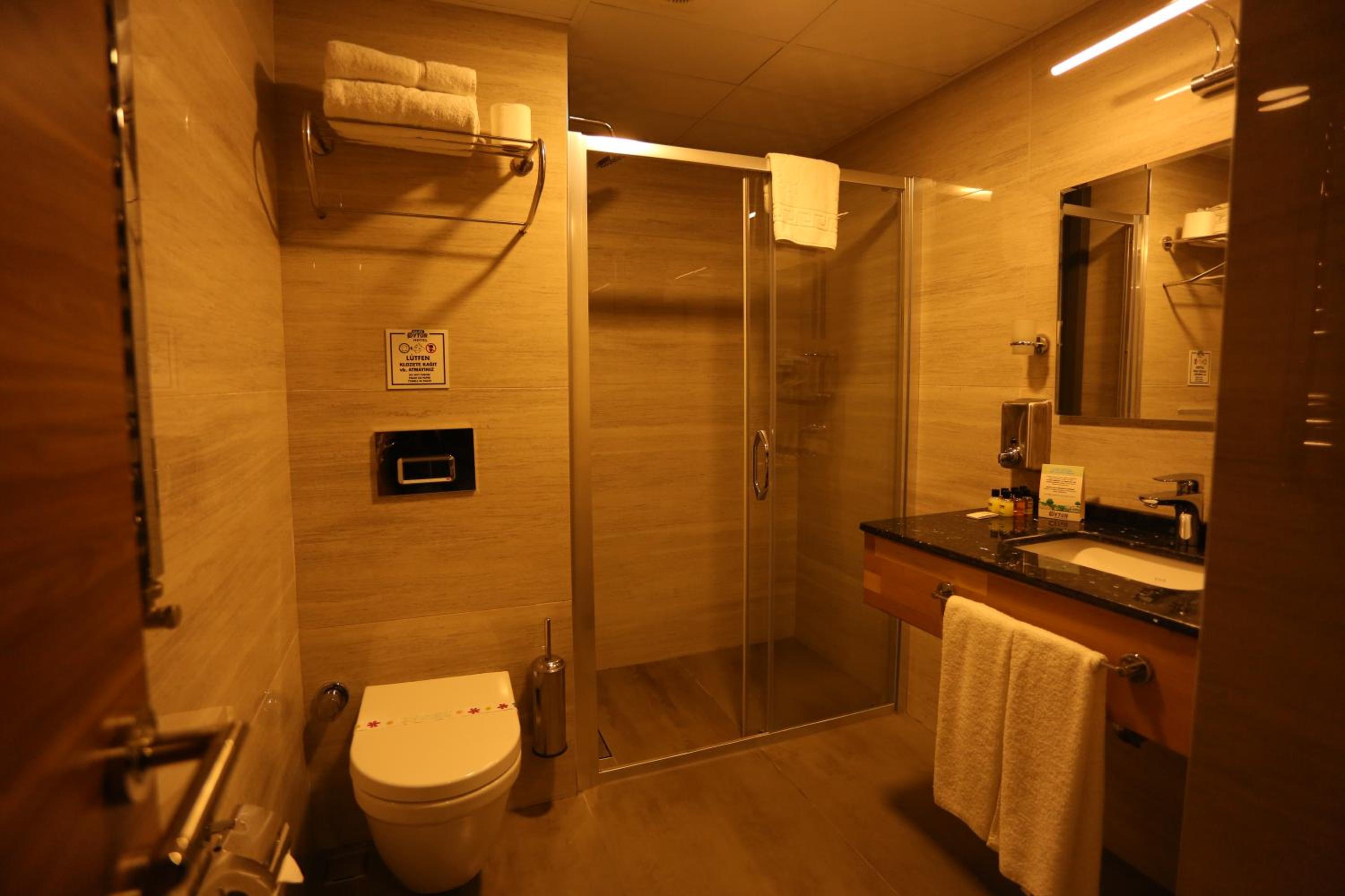 Oytun Hotel 50/52