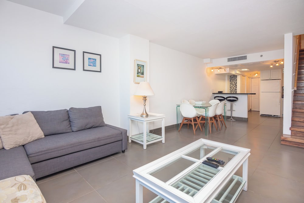 Girasole Apartments 38/50