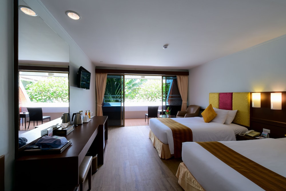 Patong Resort Hotel 28/66