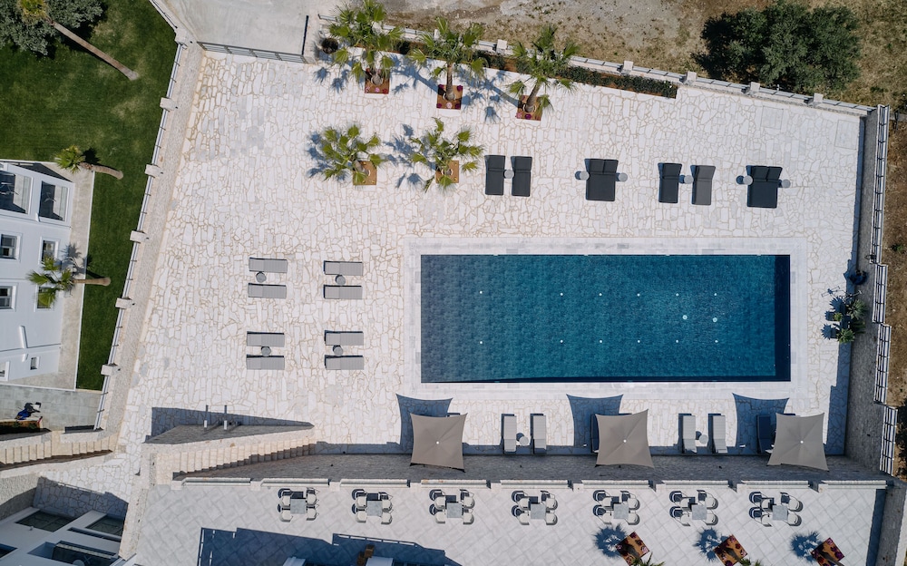 Quattro Suites 7/56
