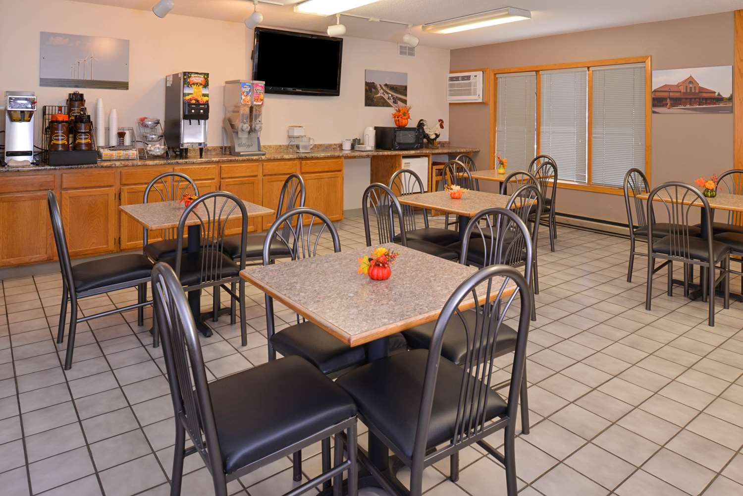 Americas Best Value Inn & Suites Atlantic 27/32