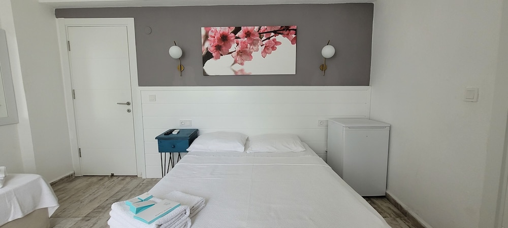 Tenes Otel 25/41