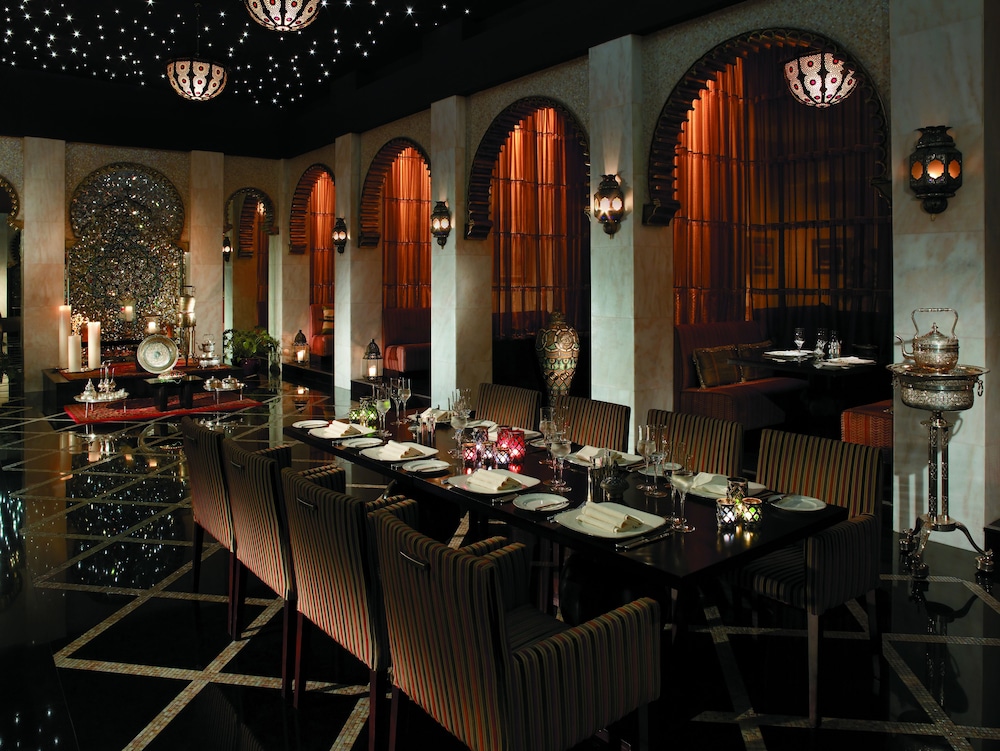 Al Husn Hotel Muscat 35/50