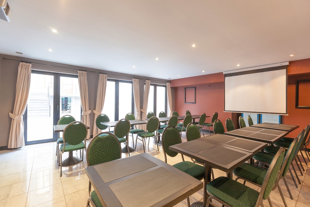Hotel Villa Royale 22/32