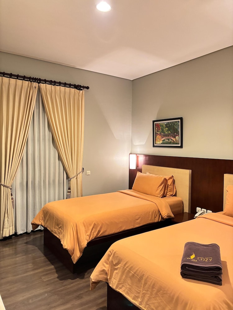 COZY Boutique Guest House 33/57