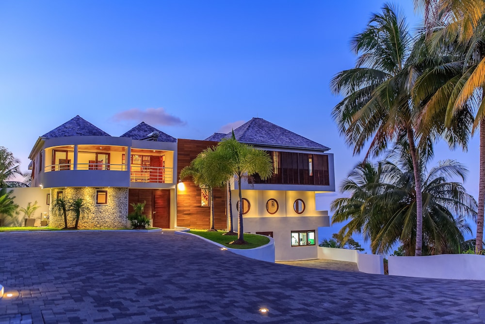 Cocosan Villa 2/33