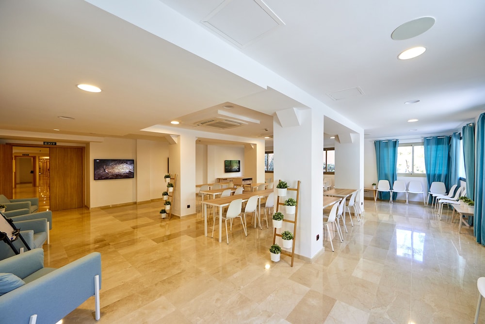 Mediterranean Bay Adults Only 19/49