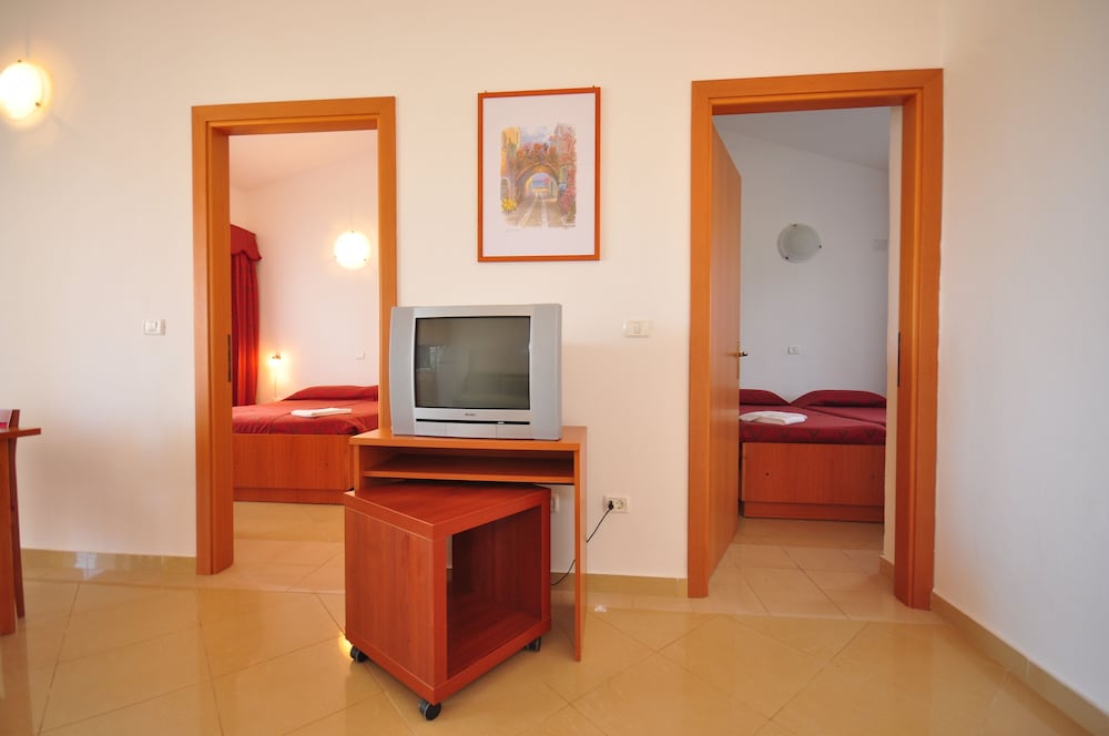 Arena Kazela Apartments 58/78