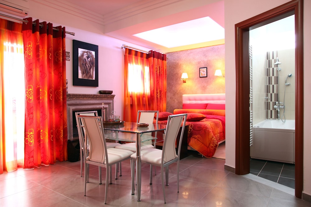 Aegean Wave Hotel 24/50