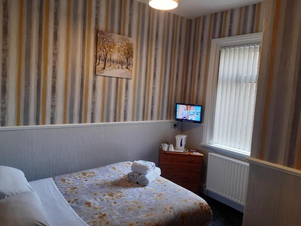 Wellington Hotel 28/50