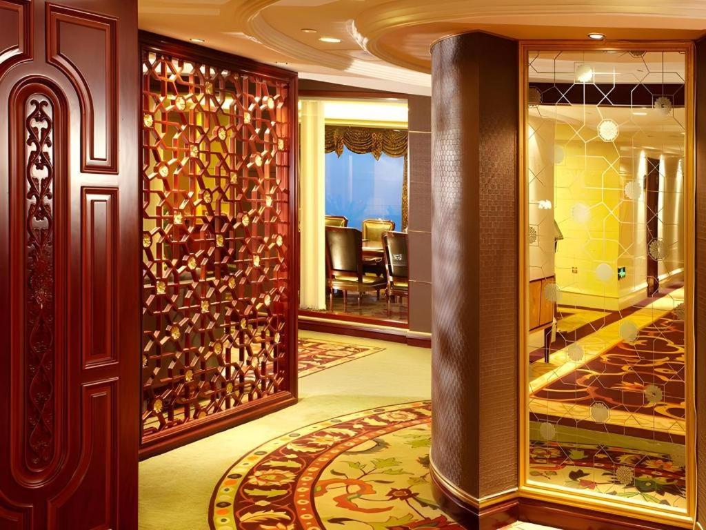 Shenyang Royal Wanxin Hotel 34/56