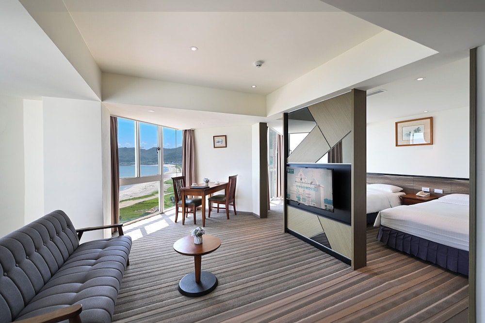 CT Green Bay Hot-Spring Hotel 15/49