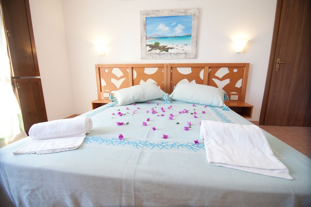 Club Esse Gallura Beach Village 5/31