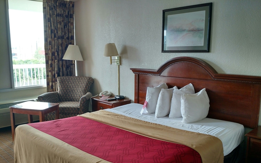 Econo Lodge Thomasville 27/64