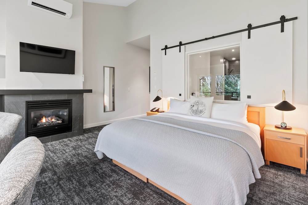 Black Rock Ocean Front Resort 18/69