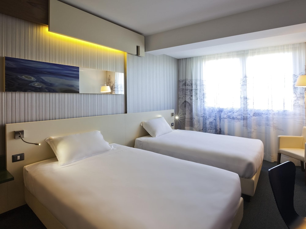 Ibis Styles Roma Eur 20/71
