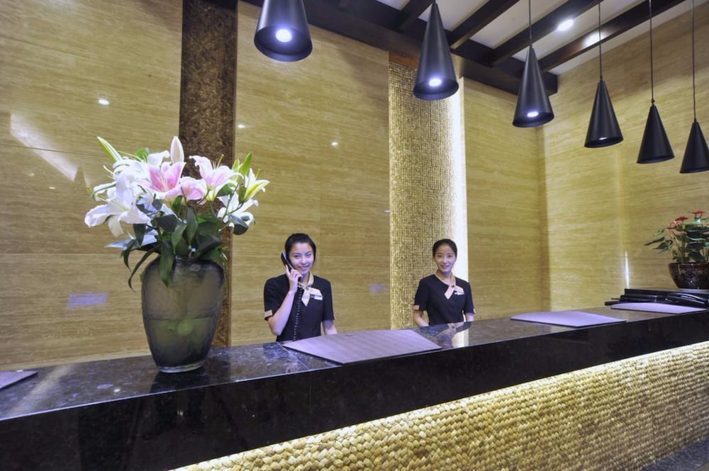 BYLAND WORLD HOTEL 7/50