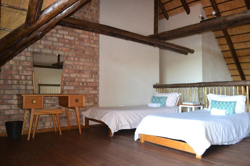 Makhato 84 Bush Lodge 13/45