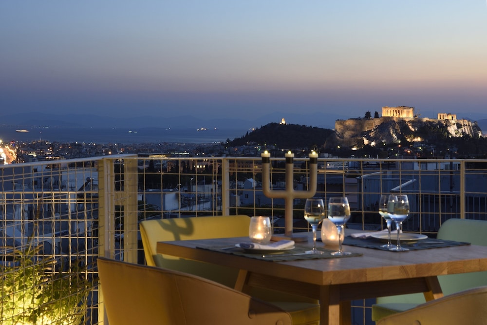 COCO-MAT Hotel Athens 48/56