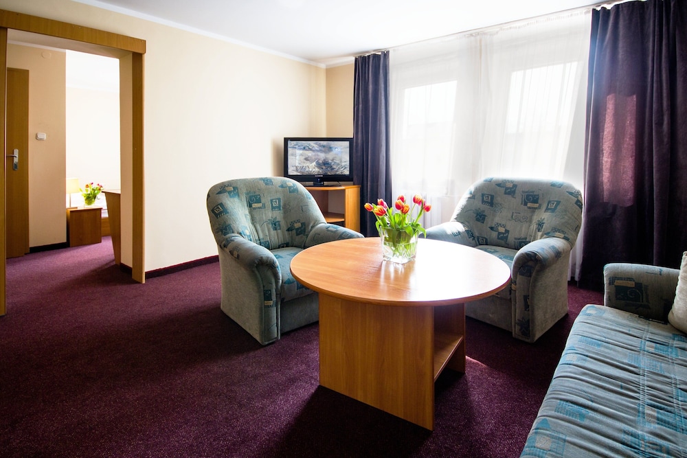 Hotel Diament Zabrze 41/66