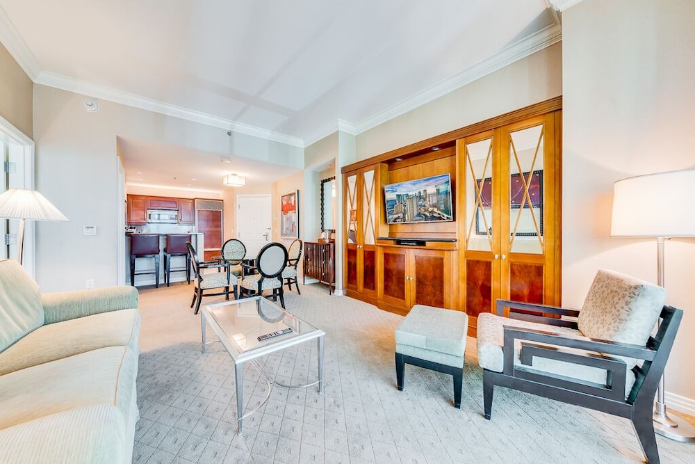 Jet Luxury Elite at The Signature 32/50