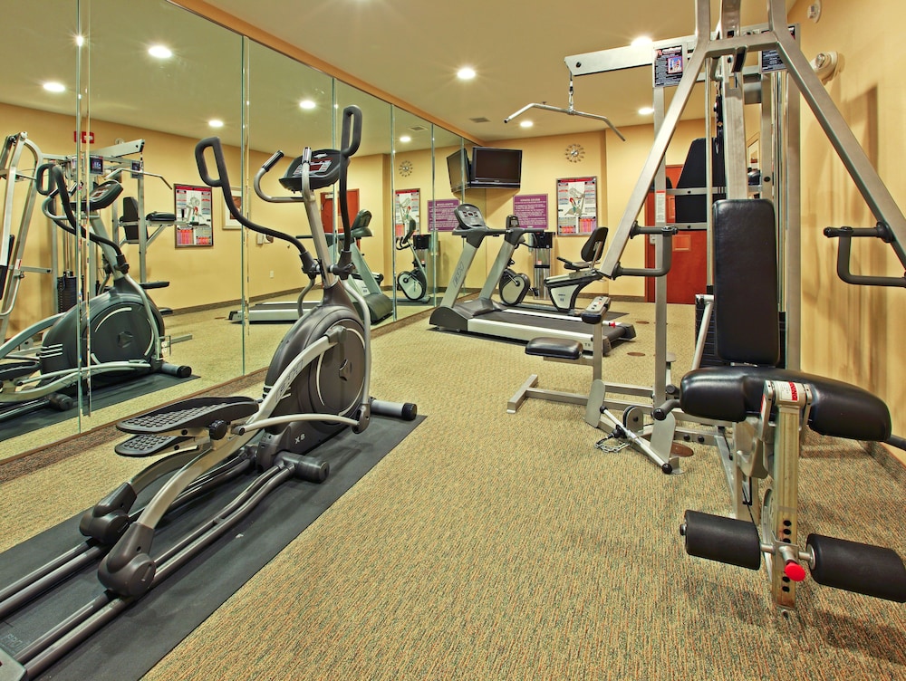 Holiday Inn Express Hotel And Suites Carthage 39/79