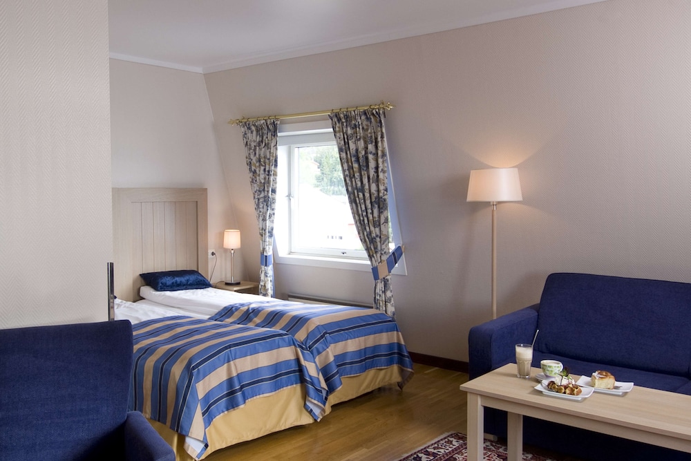 Superior, Twin Beds, Scandic Fauske Hotel 4/9