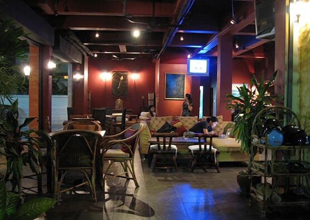 Baan Suay Hotel 28/40