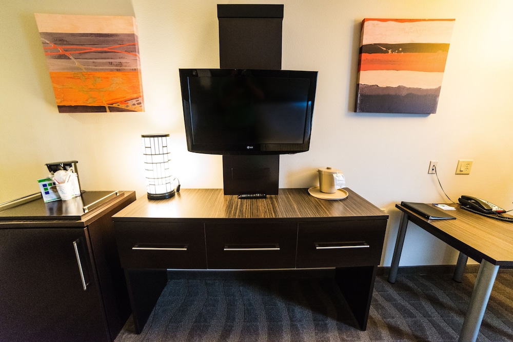 Holiday Inn Express Hotel & Suites Rockingham 50/59