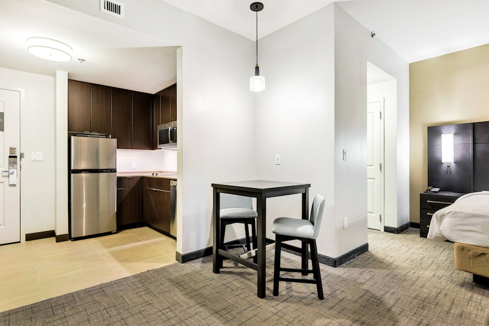 Residence Inn Corpus Christi Downtown 24/31