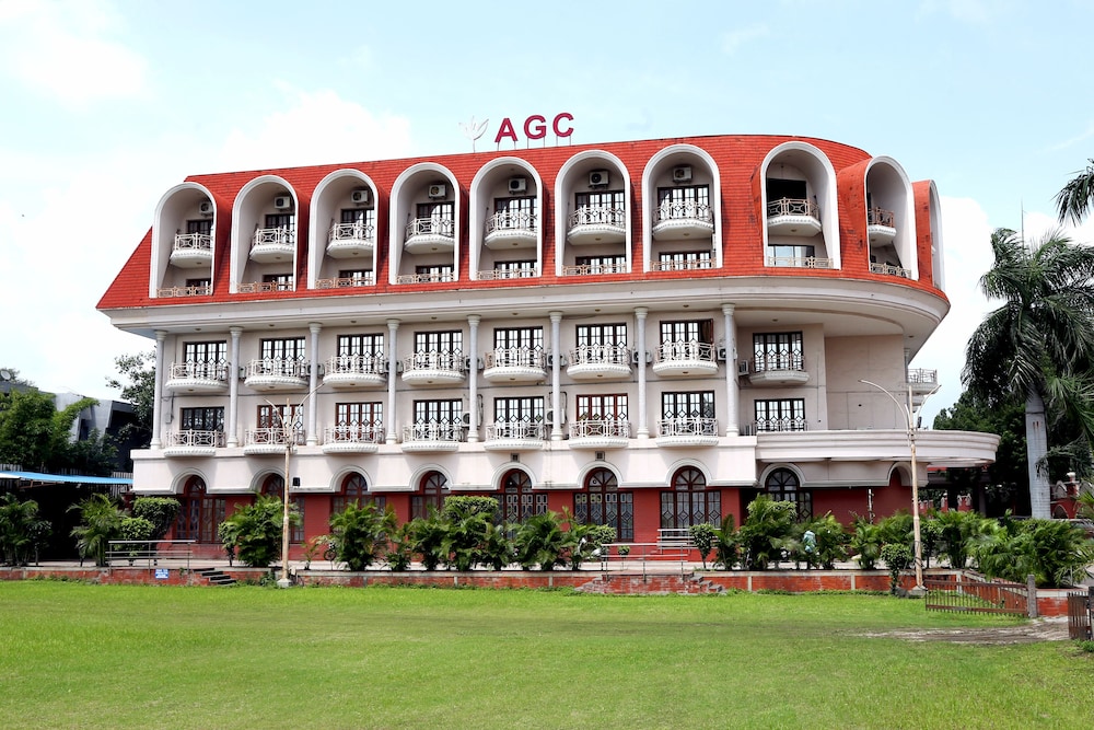 AURANGABAD GYMKHANA CLUB. 4/69