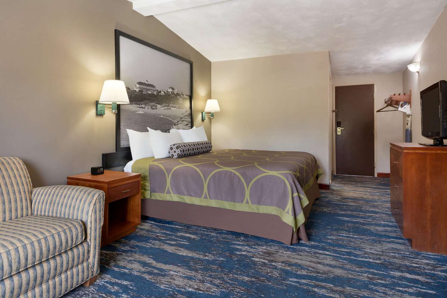 Super 8 by Wyndham West Greenwich/Providence 22/47
