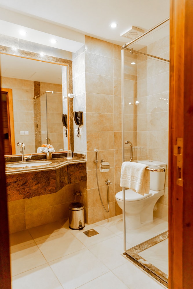 Lamar Azur Hotel 36/39