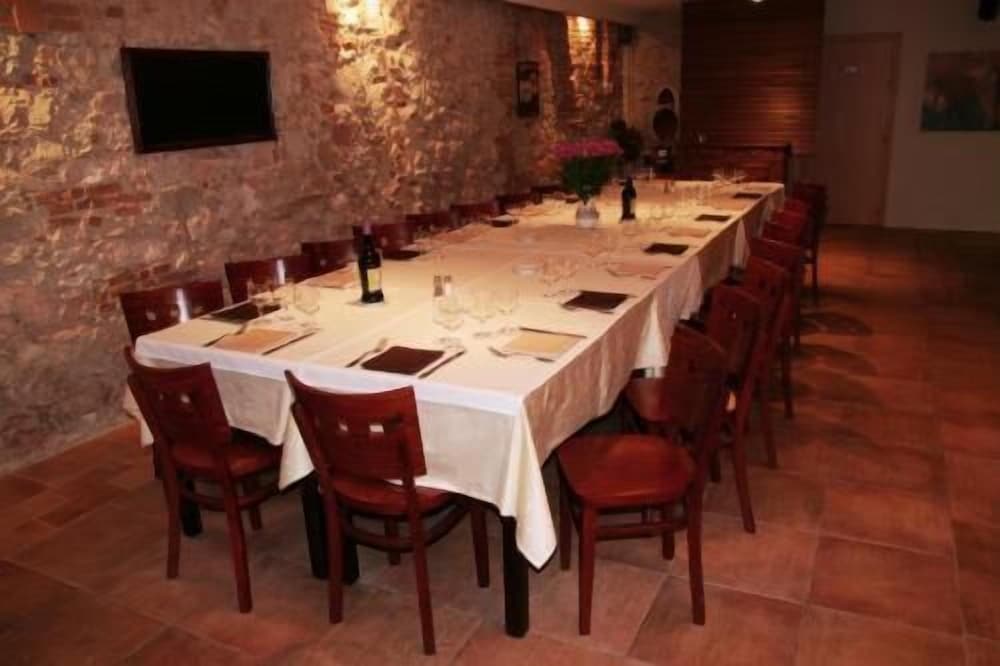 Logis Hotel Les Pasteliers 30/36