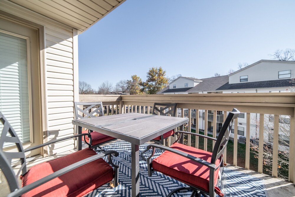 Pointe Royale Condominium Resort & Golf Course 62/81