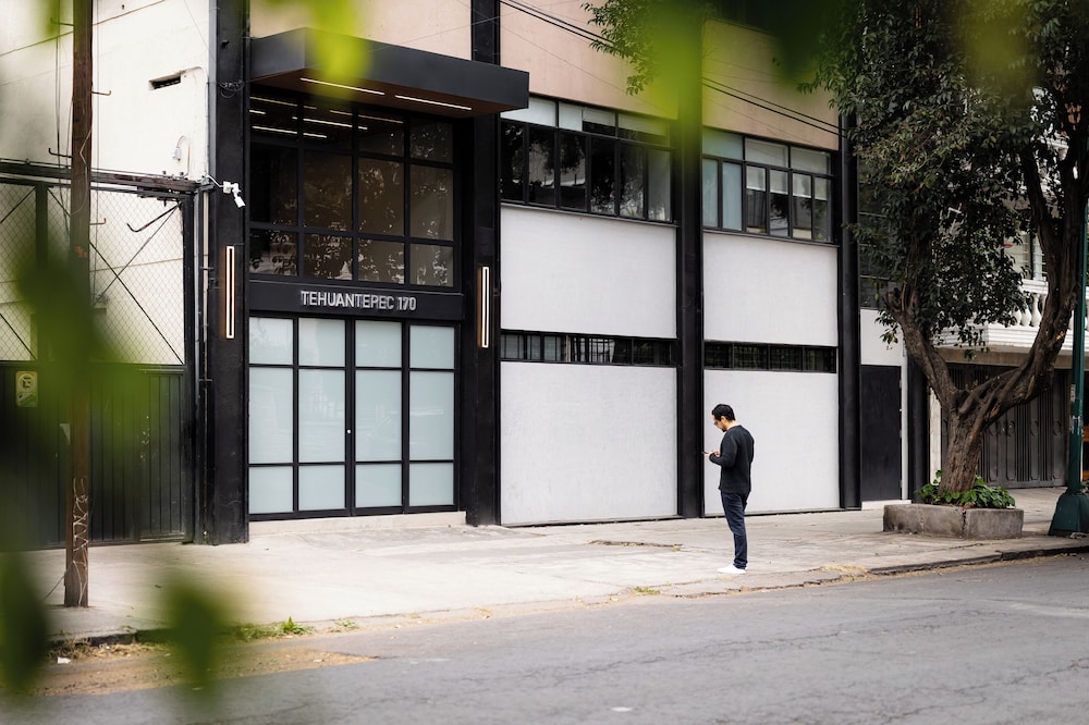 Outsite Mexico City Roma Sur 1/50
