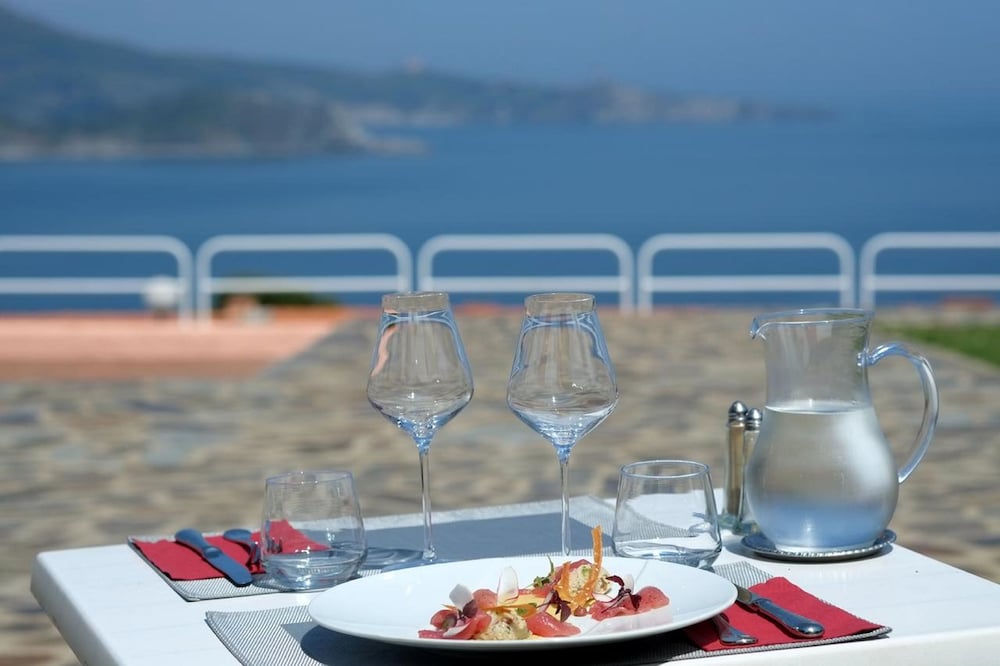 Hôtel Le Catalan Restaurant Le Miradou 56/67