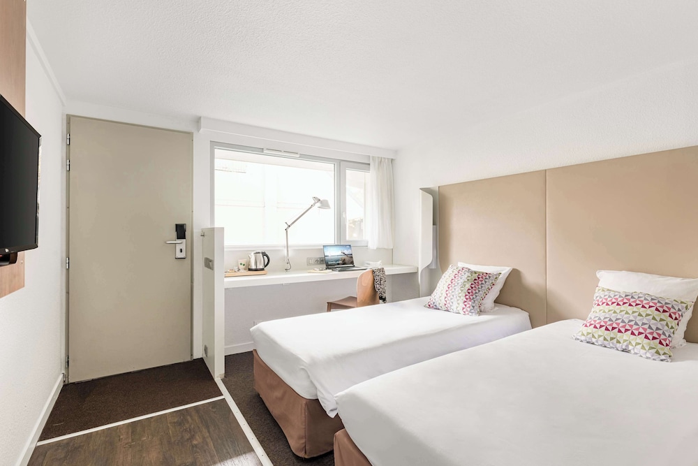 Hotel Campanile Geneve - Aeroport/Palexpo 9/42