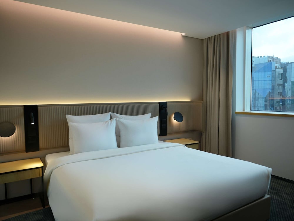 Royal, Suite, Double Bed, Kitchen