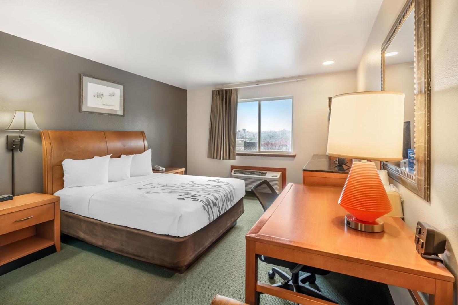 Colstrip Inn and Suites 27/44