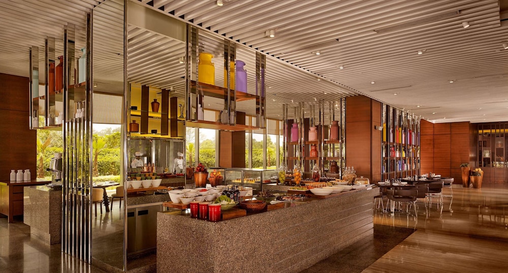 HYATT REGENCY CHANDIGARH 40/50