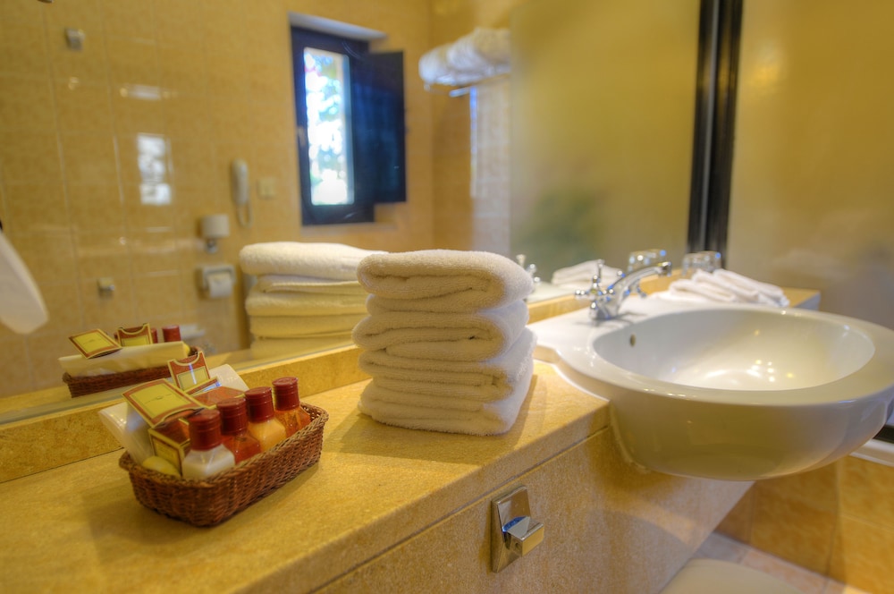 Hotel Ta Cenc and Spa 54/65